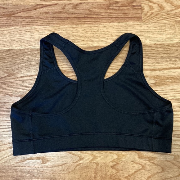 Nike women’s large sports bra - Picture 2 of 2